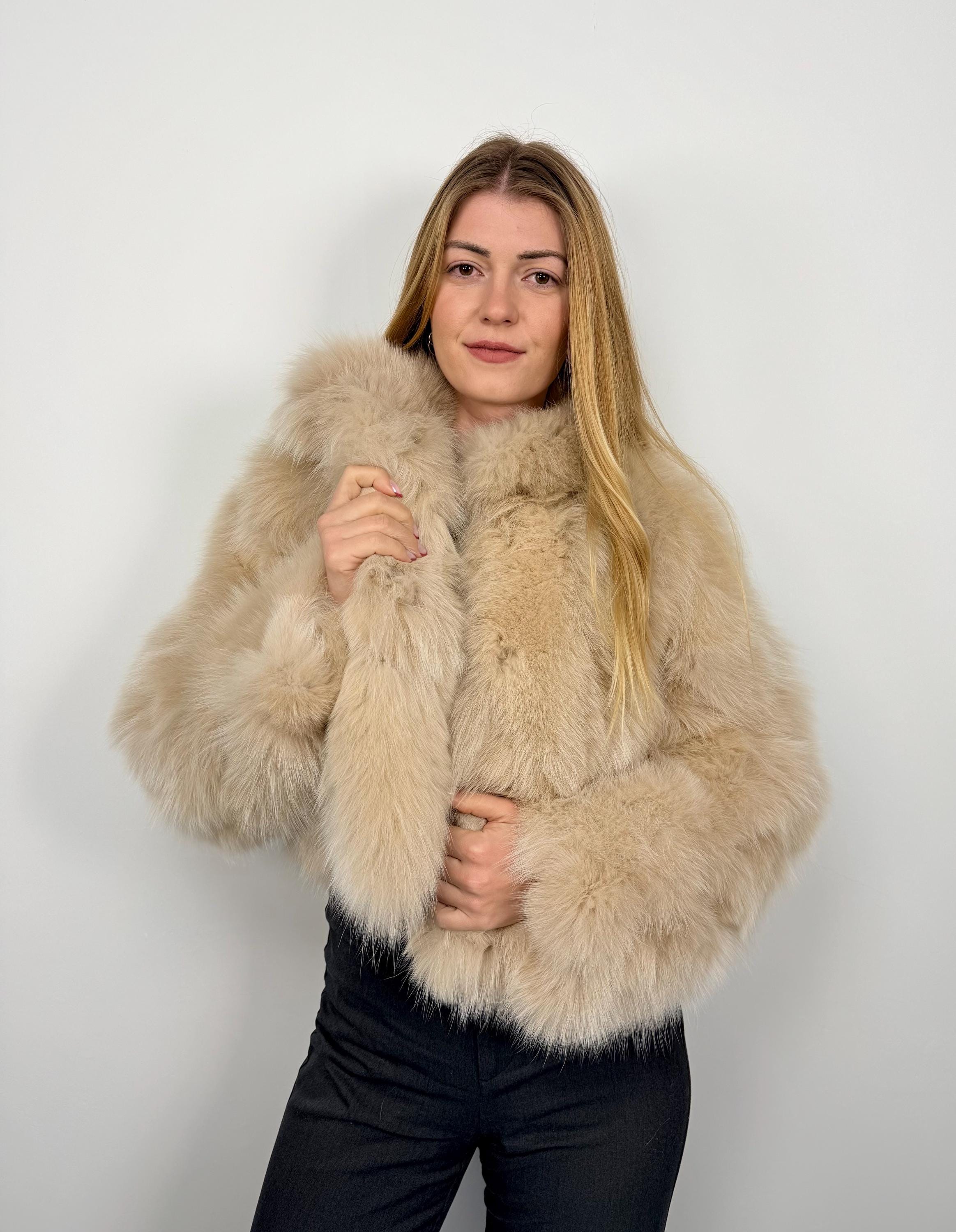 Elegant Beige Fox Fur Jacket: Genuine Fur Winter Coat