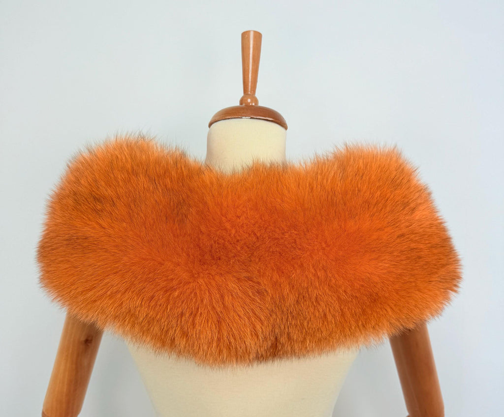 Luxury Fiery Orange Fox Fur Collar: Genuine Vibrant-Orange Fur Stole