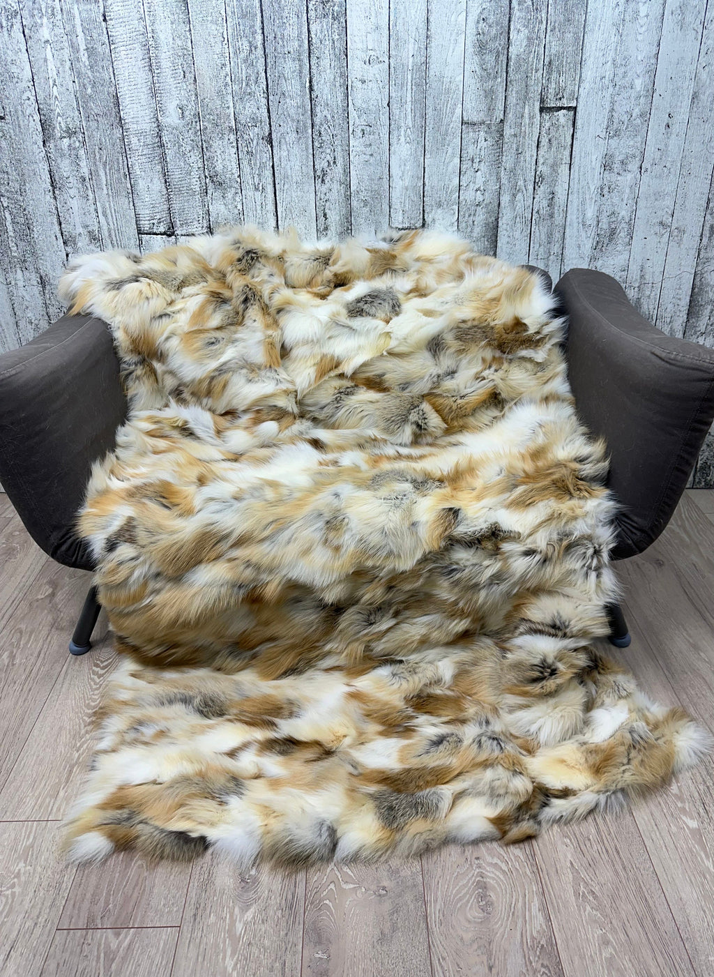 Luxury Fox Fur Blanket: Handmade Golden Island Throw
