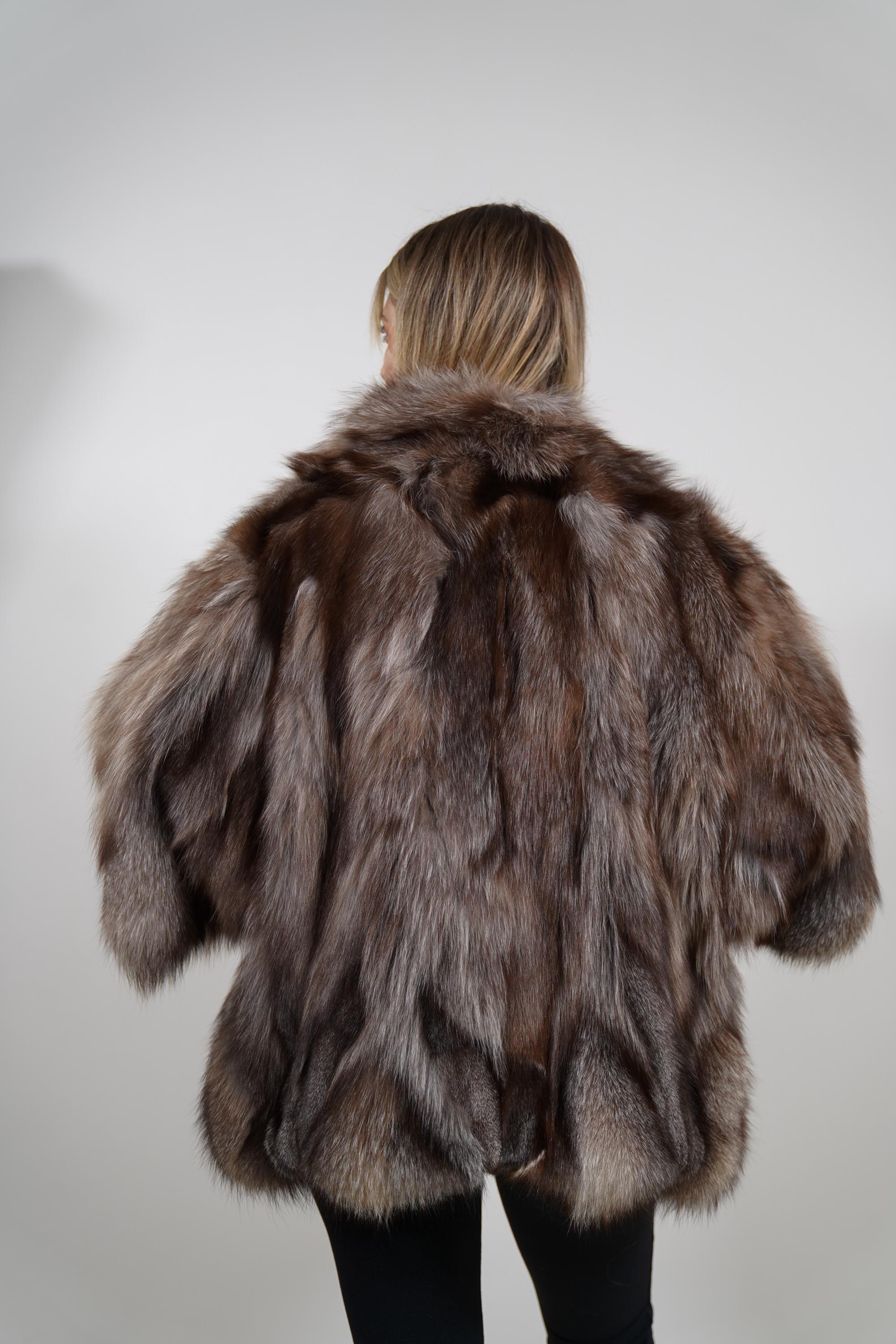 Genuine Fur Jacket : Luxury Real Fox Fur Coat