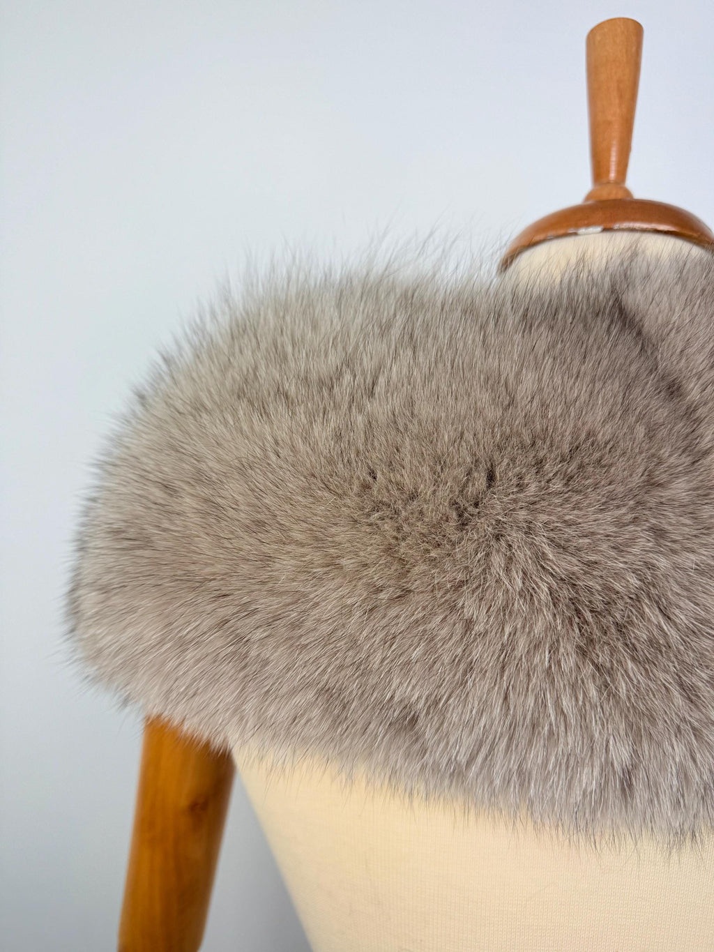 Genuine Beige Fox Fur Collar: Luxury Fur Stole