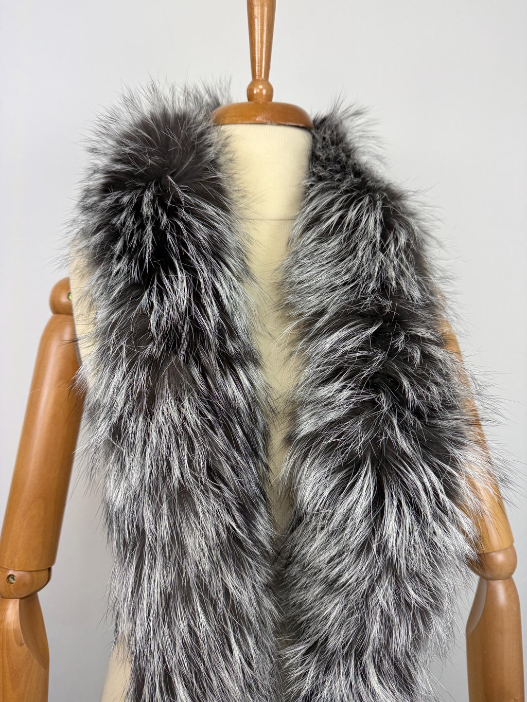 Luxury Silver Fox Fur Scarf: Genuine Warm Fur