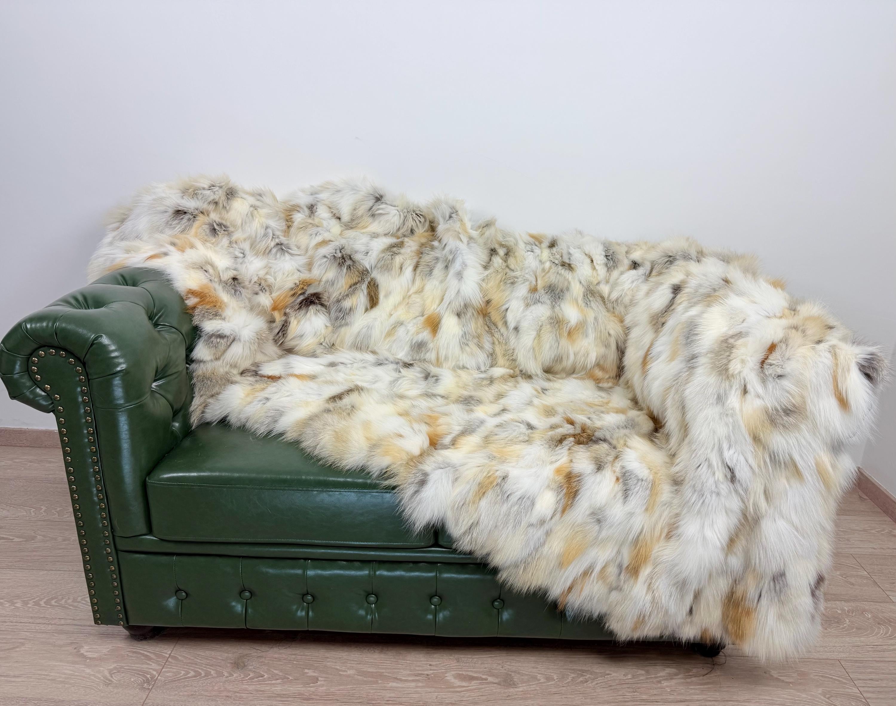 Luxury Fur Blanket: Real Fur Fox Golden Island Throw