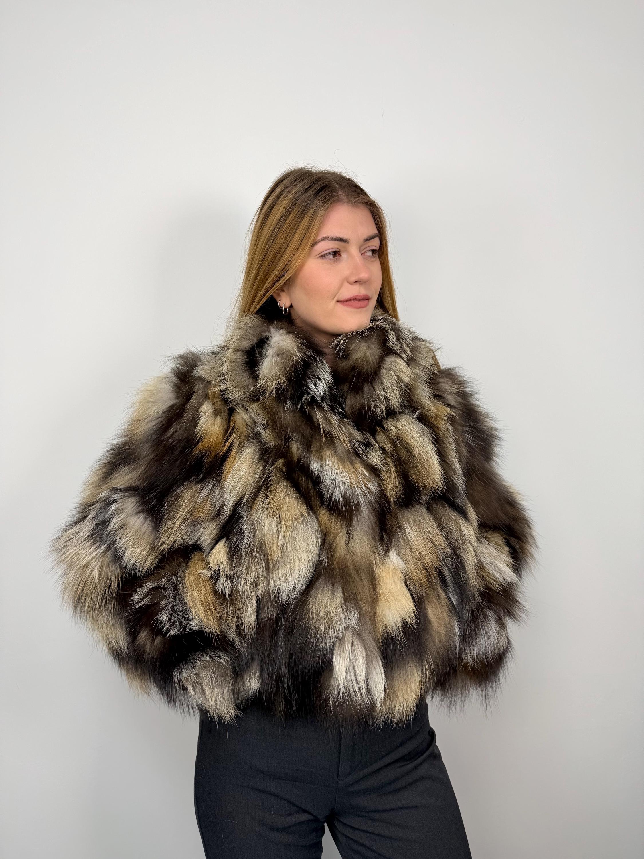 Genuine Cross Fox Fur Cropped Jacket: Luxury Fur Winter Coat