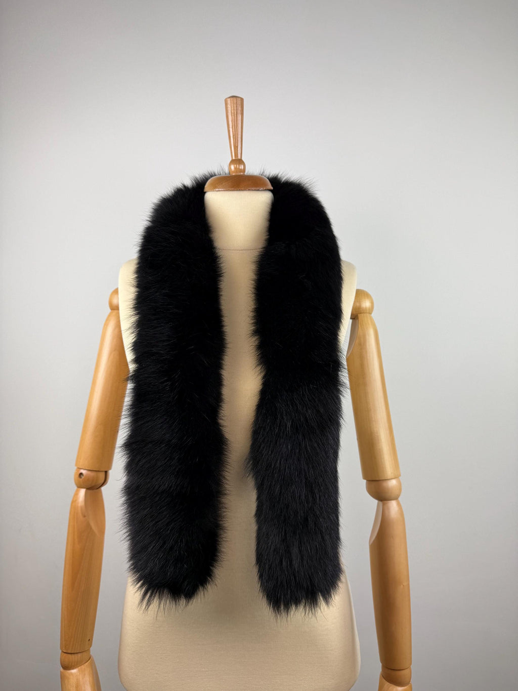 Stylish Black Fur Scarf: Genuine Fur Neck Wrap