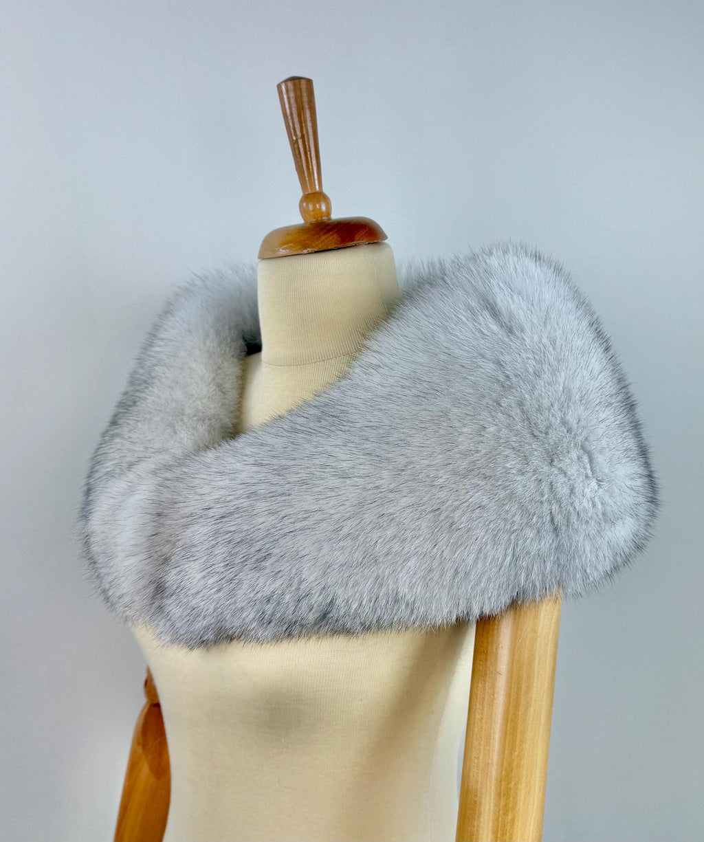 Real Blue Fox Fur Collar: Luxury Fur Stole
