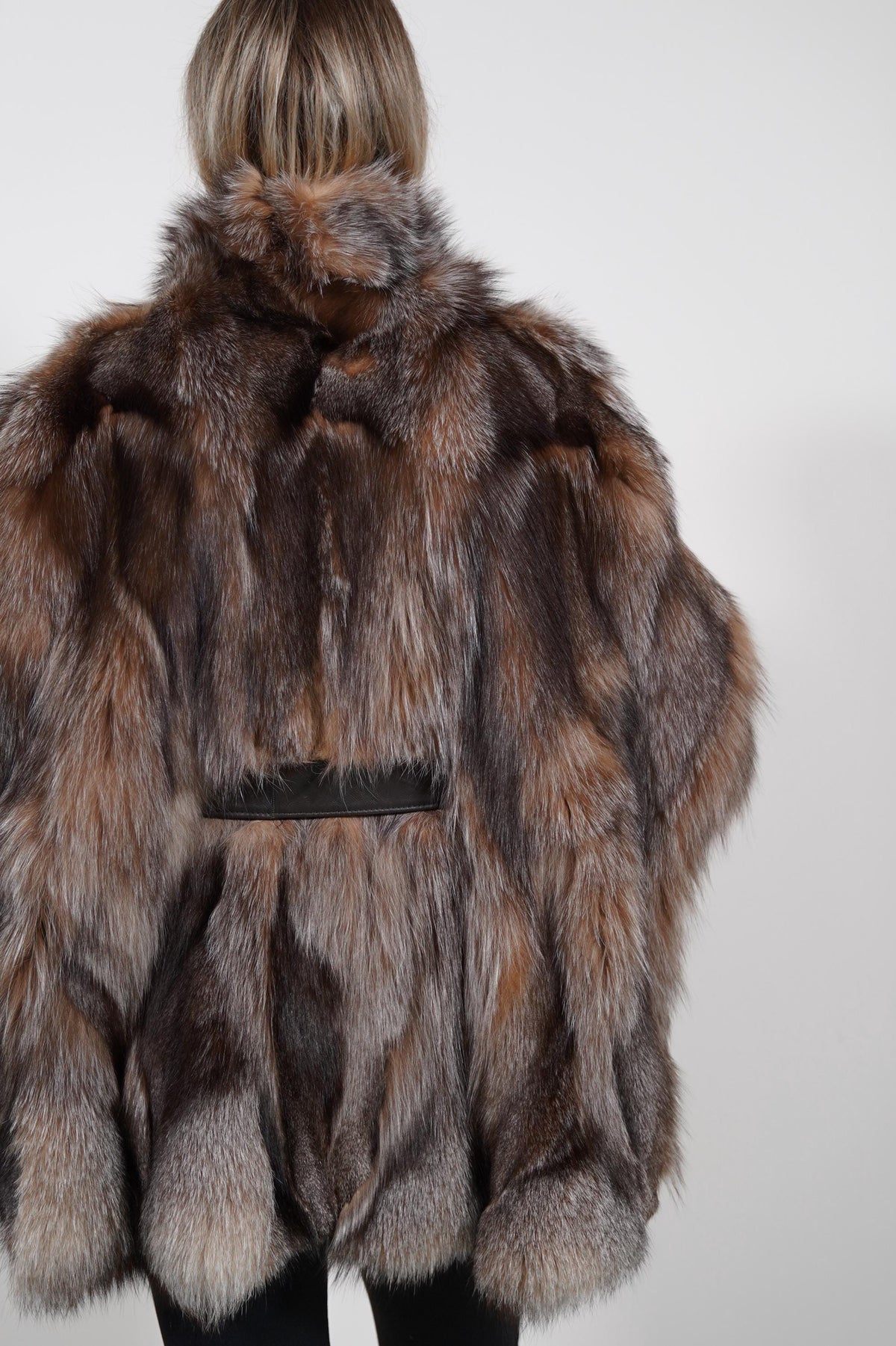 Luxury Crystal Fox Fur Cape: Real Fur Jacket Poncho with Belt