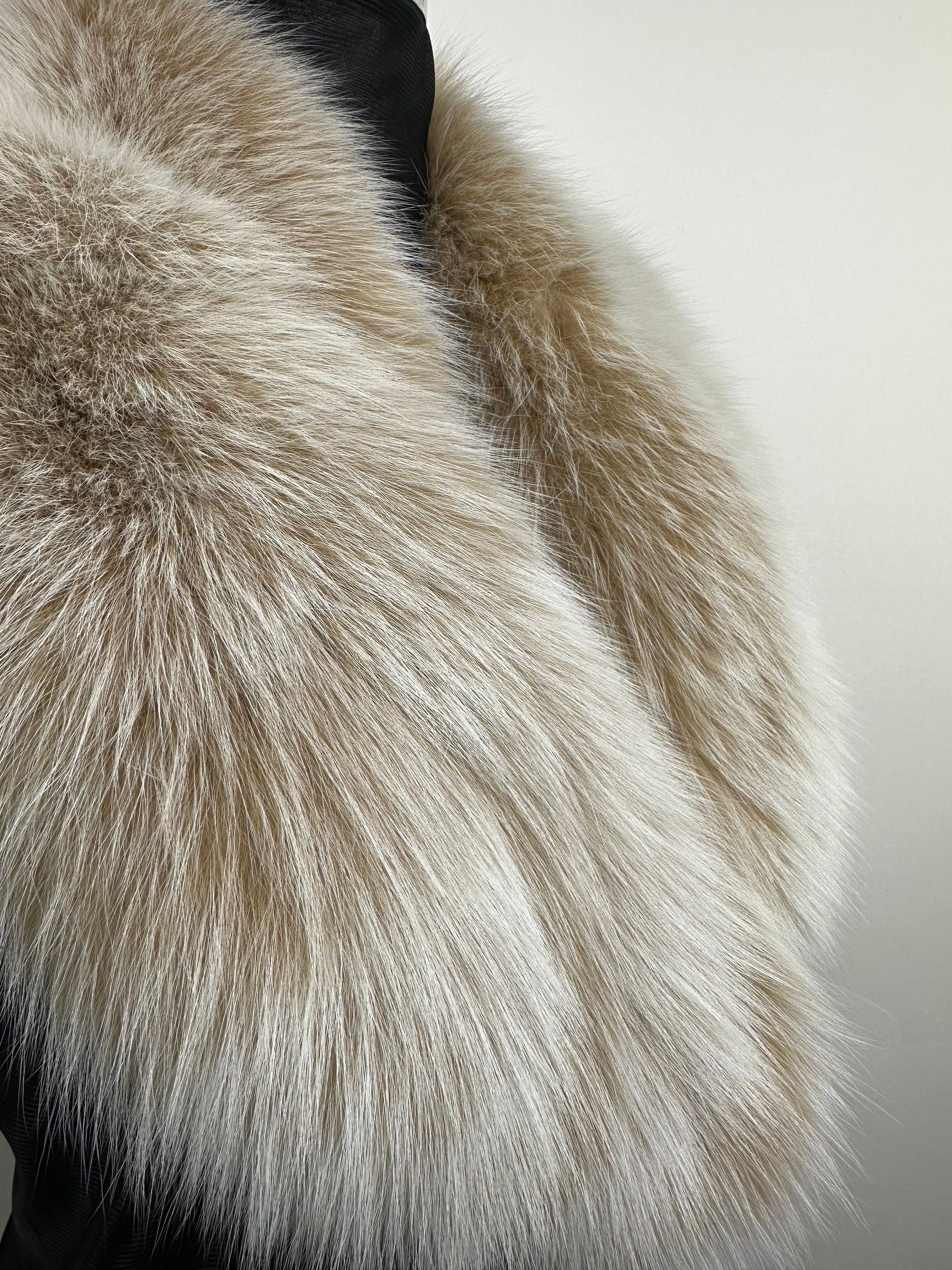 Luxury Snow Top Fox Fur Collar – Real Fur, Handmade in Greece, Elegant Neck Accessory