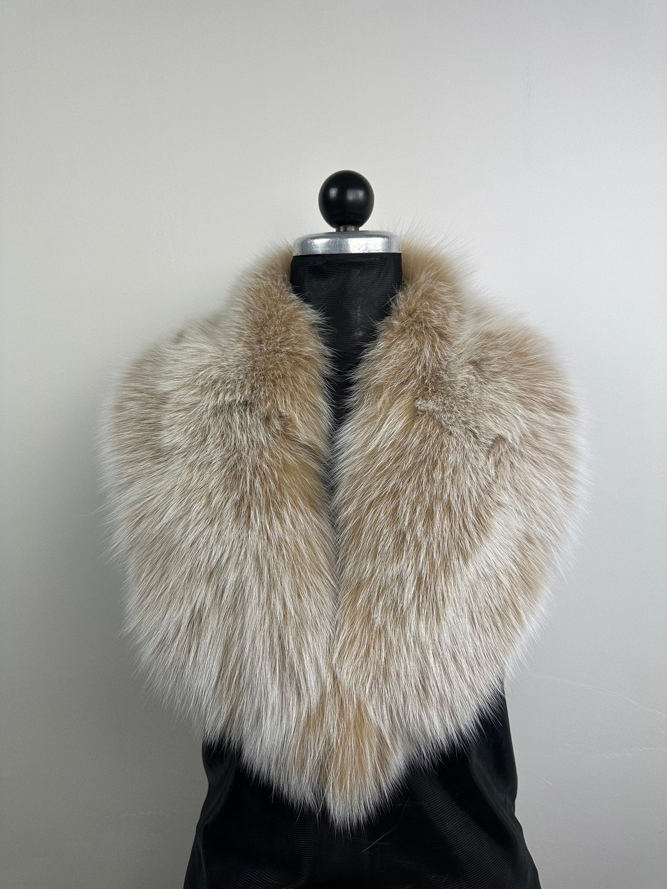 Luxury Snow Top Fox Fur Collar – Real Fur, Handmade in Greece, Elegant Neck Accessory