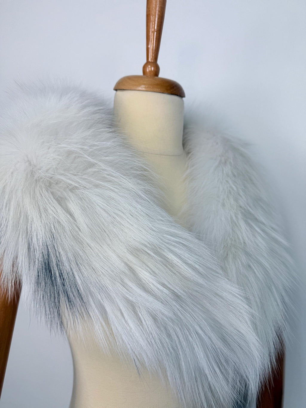 Real Platinum Fox Fur Collar: Luxury Fur Stole