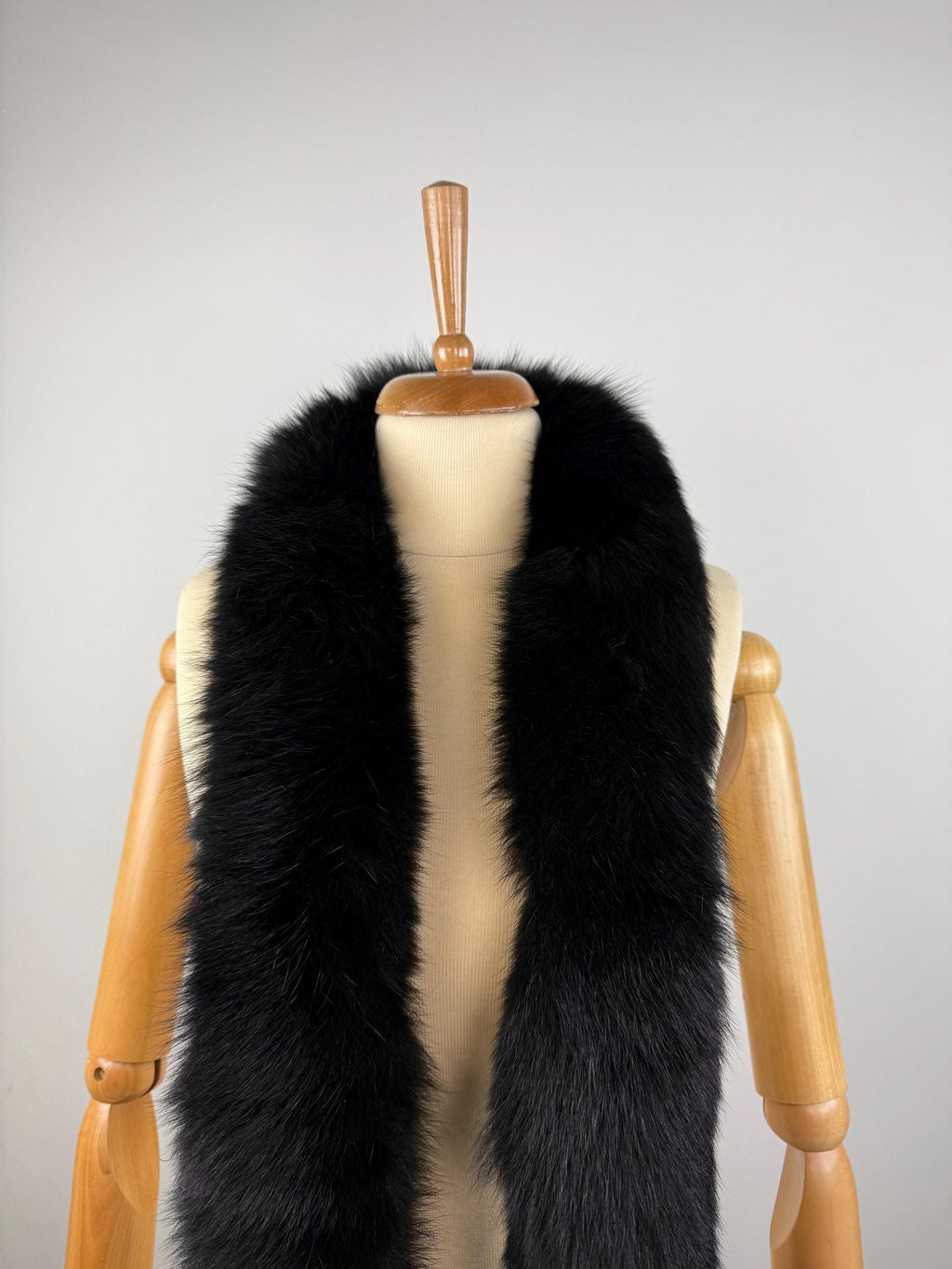 Stylish Black Fur Scarf: Genuine Fur Neck Wrap