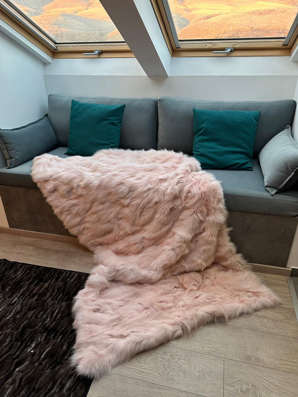 Luxury Baby Pink Fox Fur Throw: Handmade Real Fur Blanket
