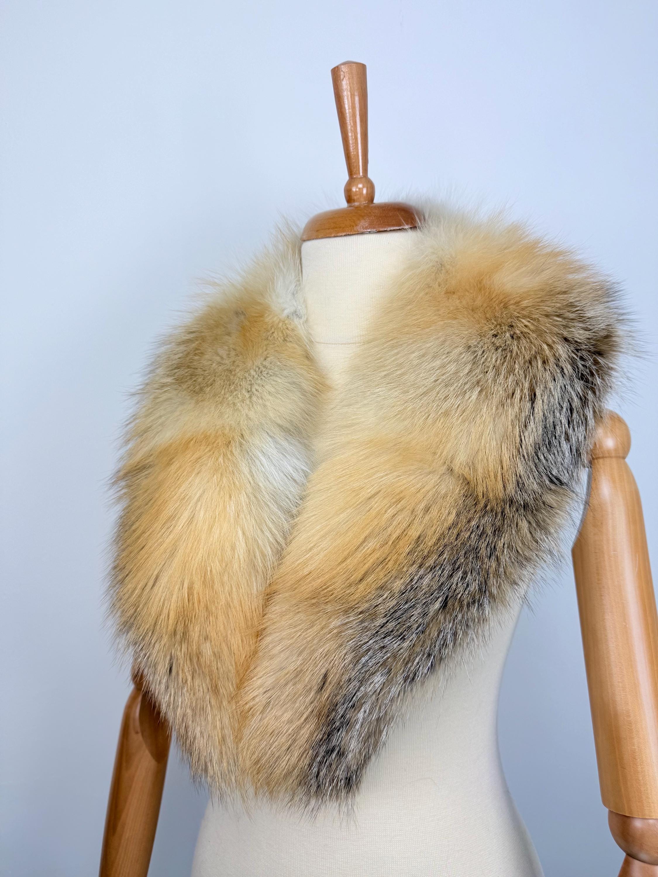 Golden Fox Fur Collar: Luxury Fur stole