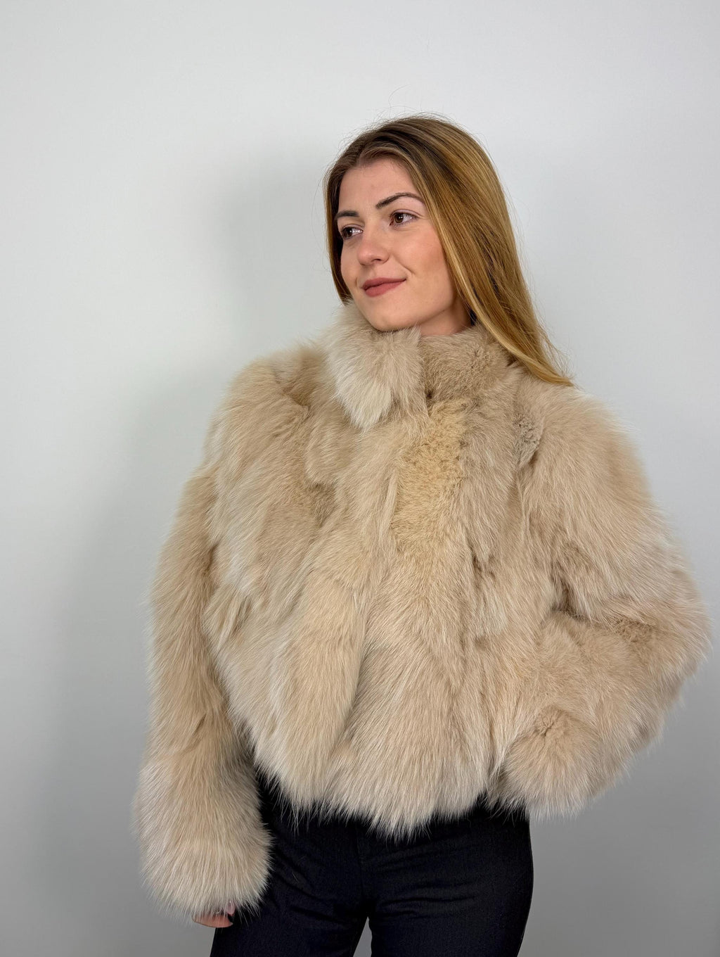 Elegant Beige Fox Fur Jacket: Genuine Fur Winter Coat