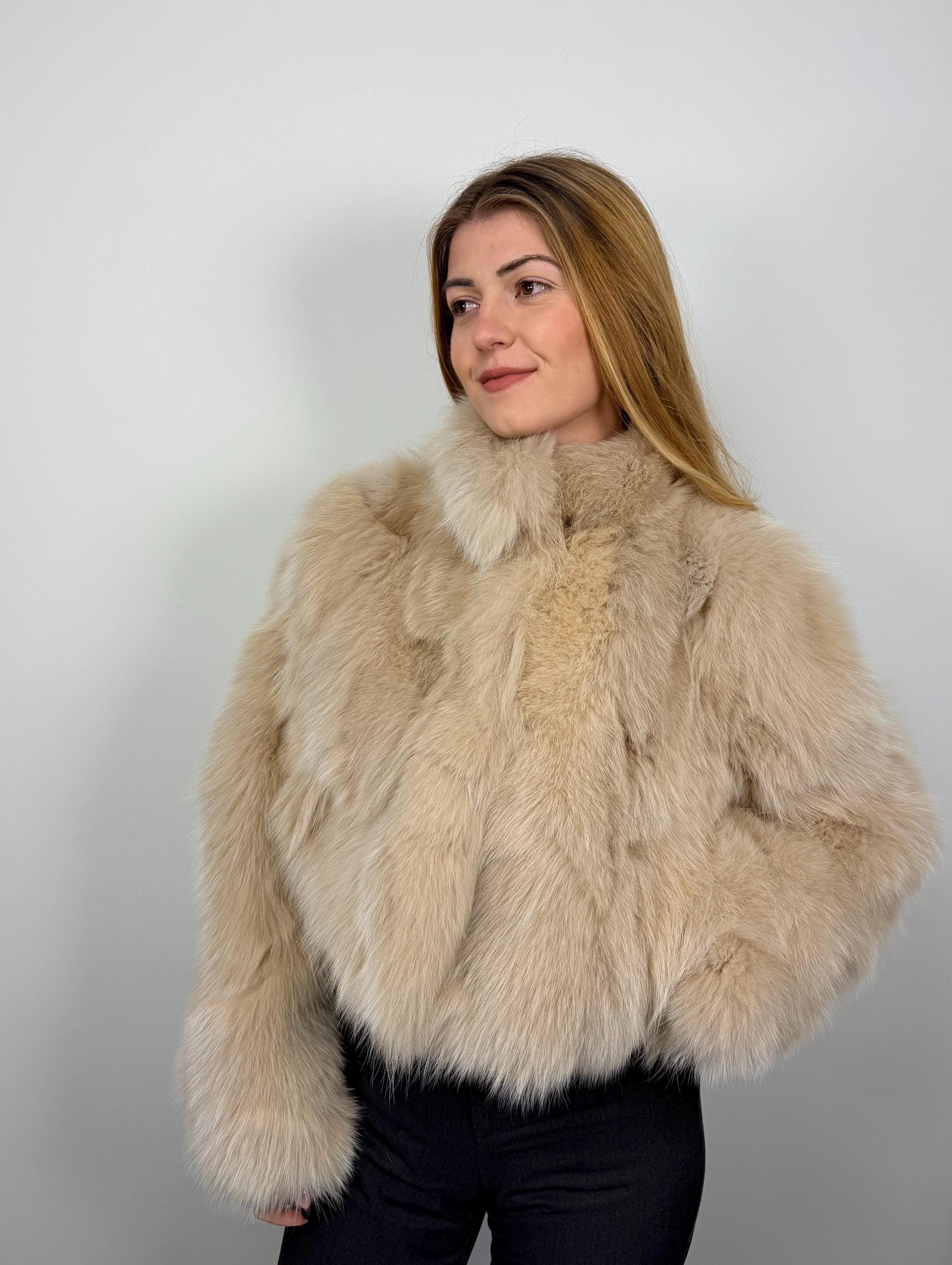Elegant Beige Fox Fur Jacket: Genuine Fur Winter Coat