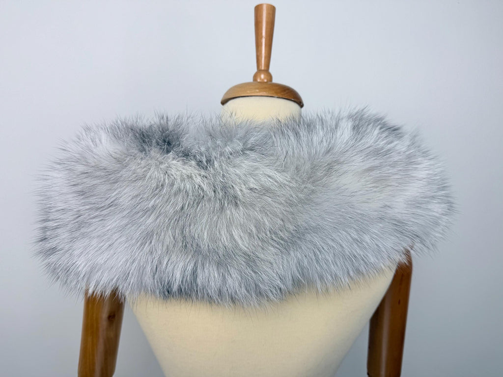Luxury Platinum Fox Fur Collar – Real Fur, Handmade in Greece, Elegant Neck Accessory
