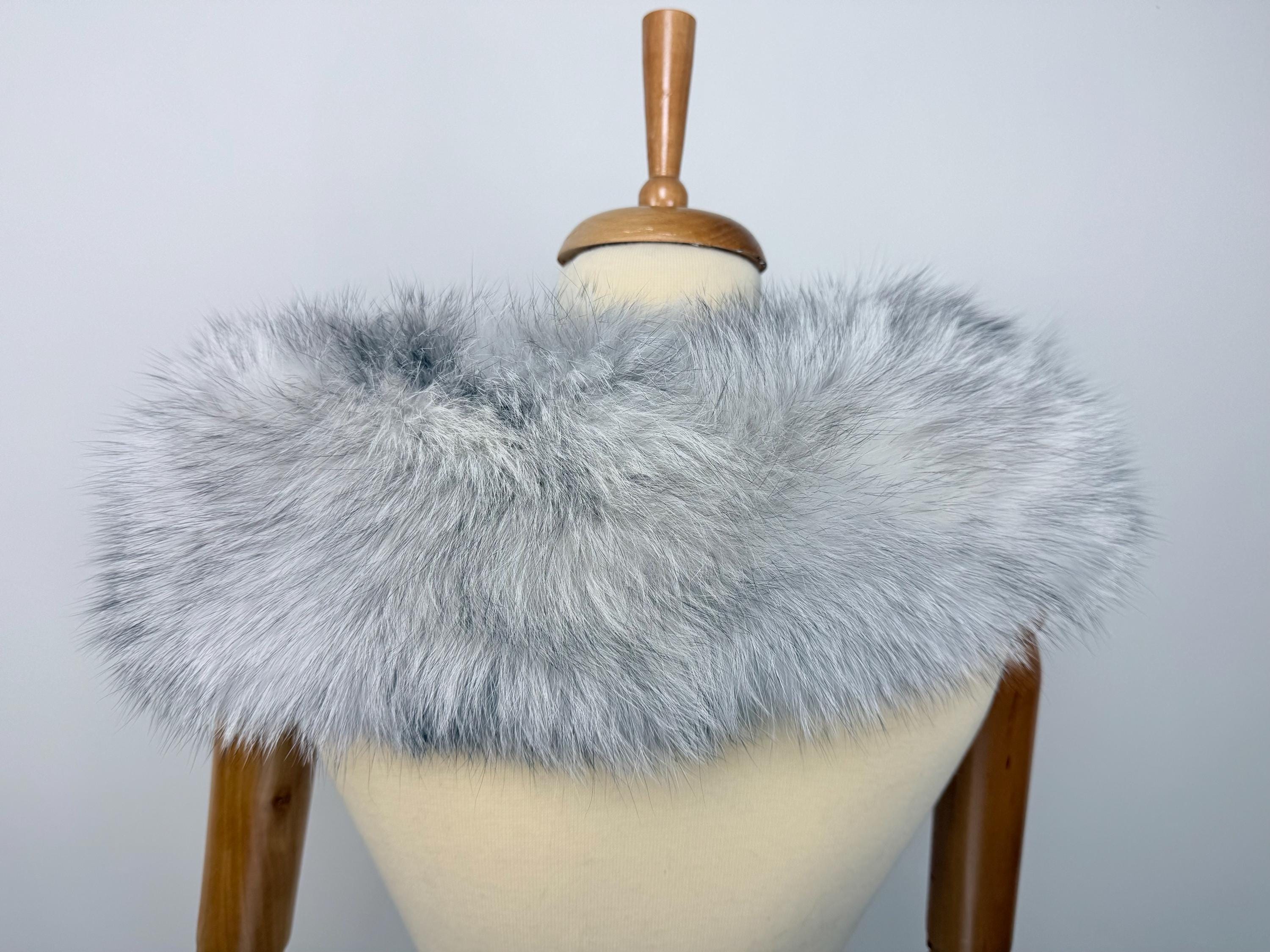 Luxury Platinum Fox Fur Collar – Real Fur, Handmade in Greece, Elegant Neck Accessory