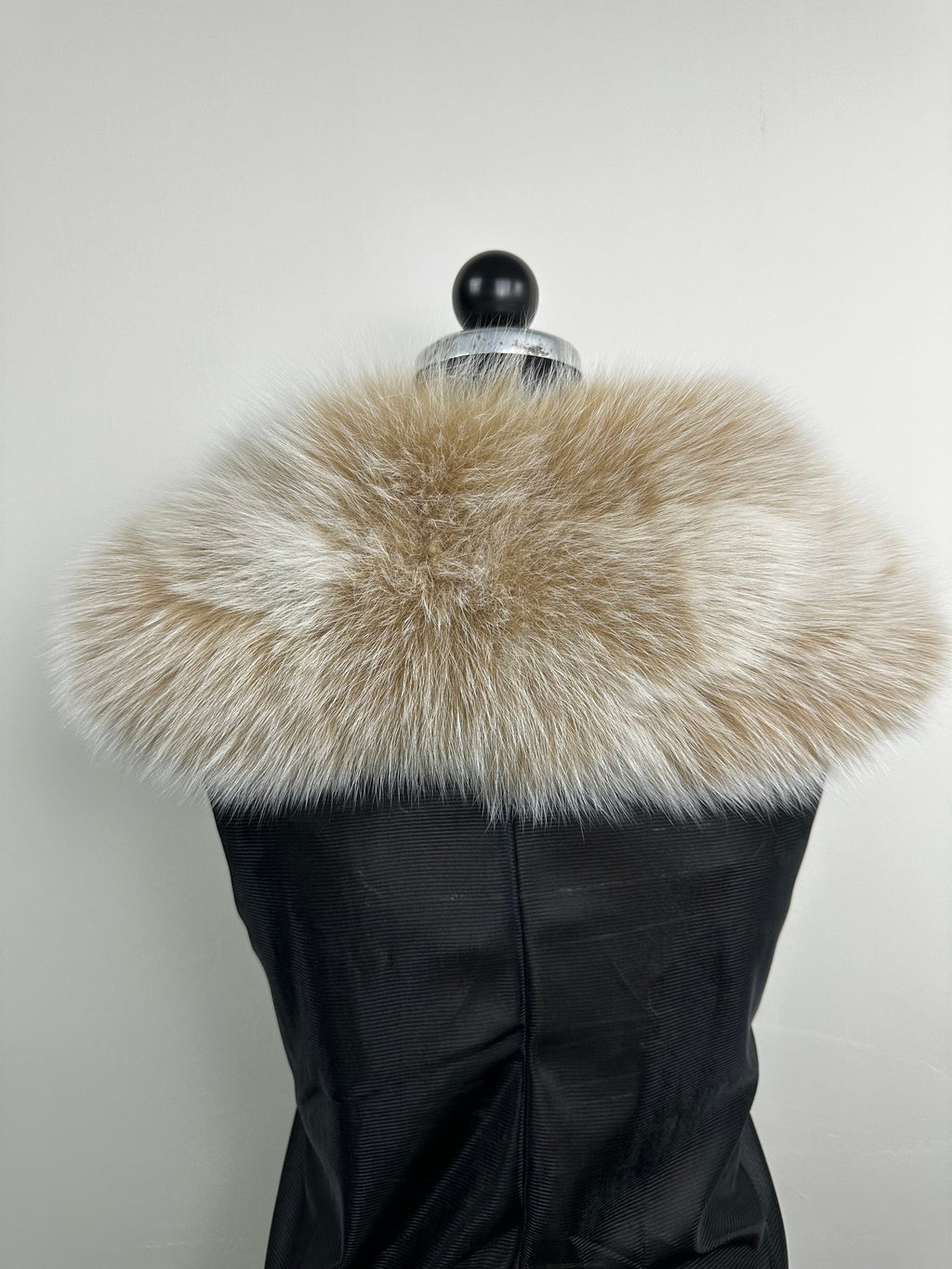 Luxury Snow Top Fox Fur Collar – Real Fur, Handmade in Greece, Elegant Neck Accessory