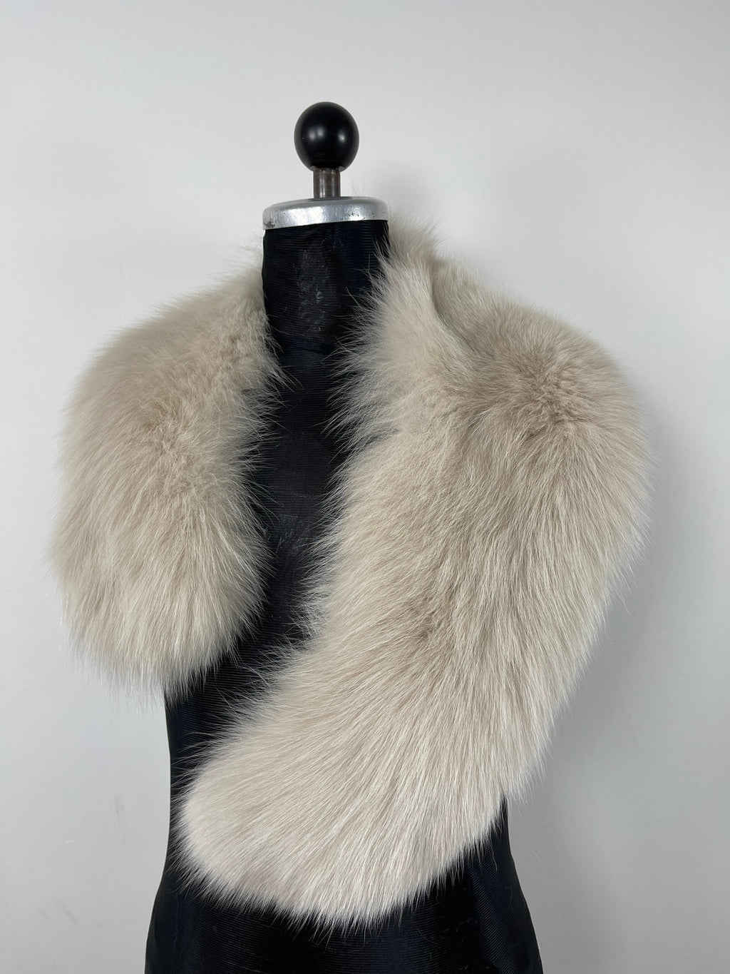Luxury Beige Fox Fur Collar – Real Fur, Handmade in Greece, Elegant Neck Accessory