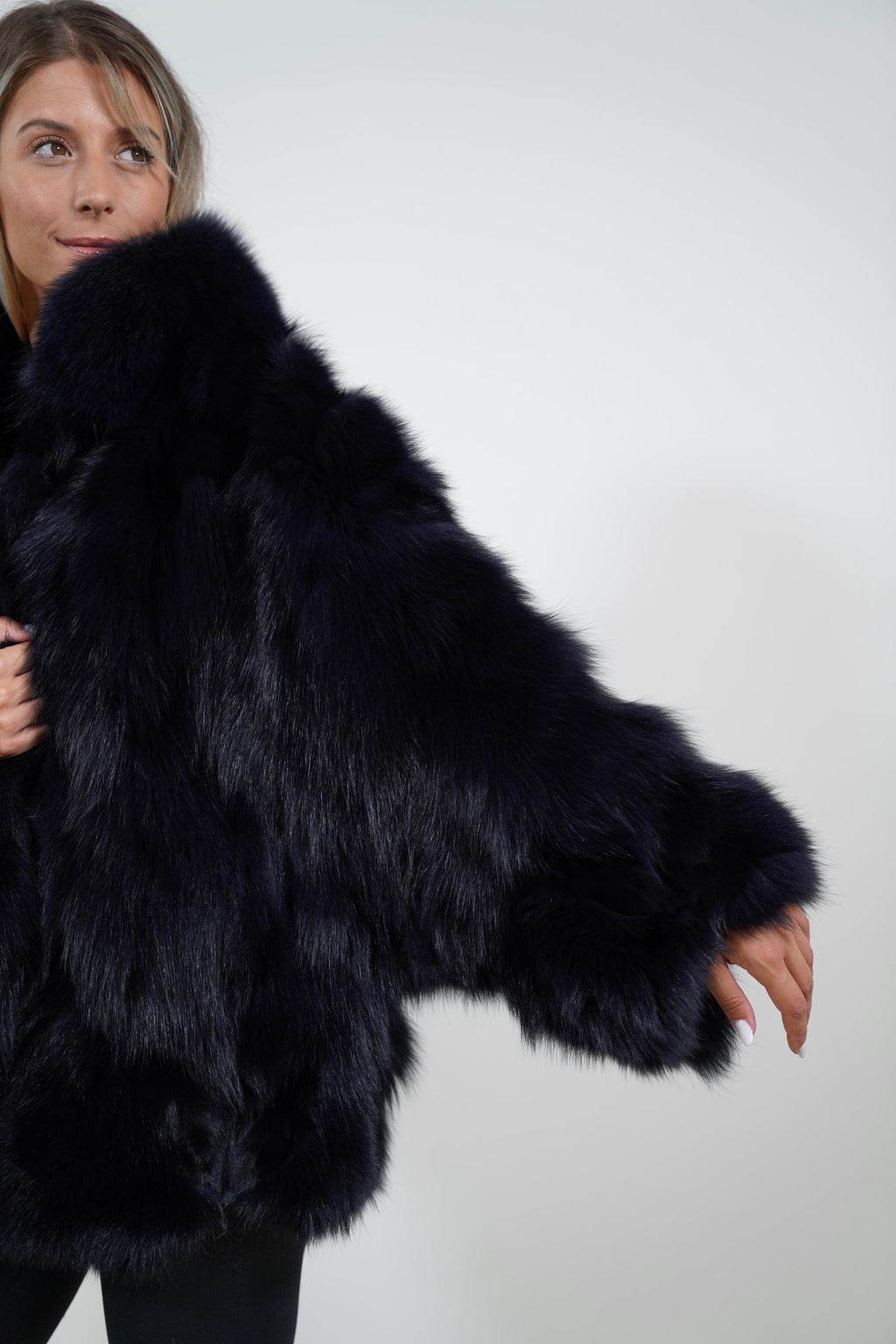 Luxury Blue Black Cape: Real Fox Fur Jacket