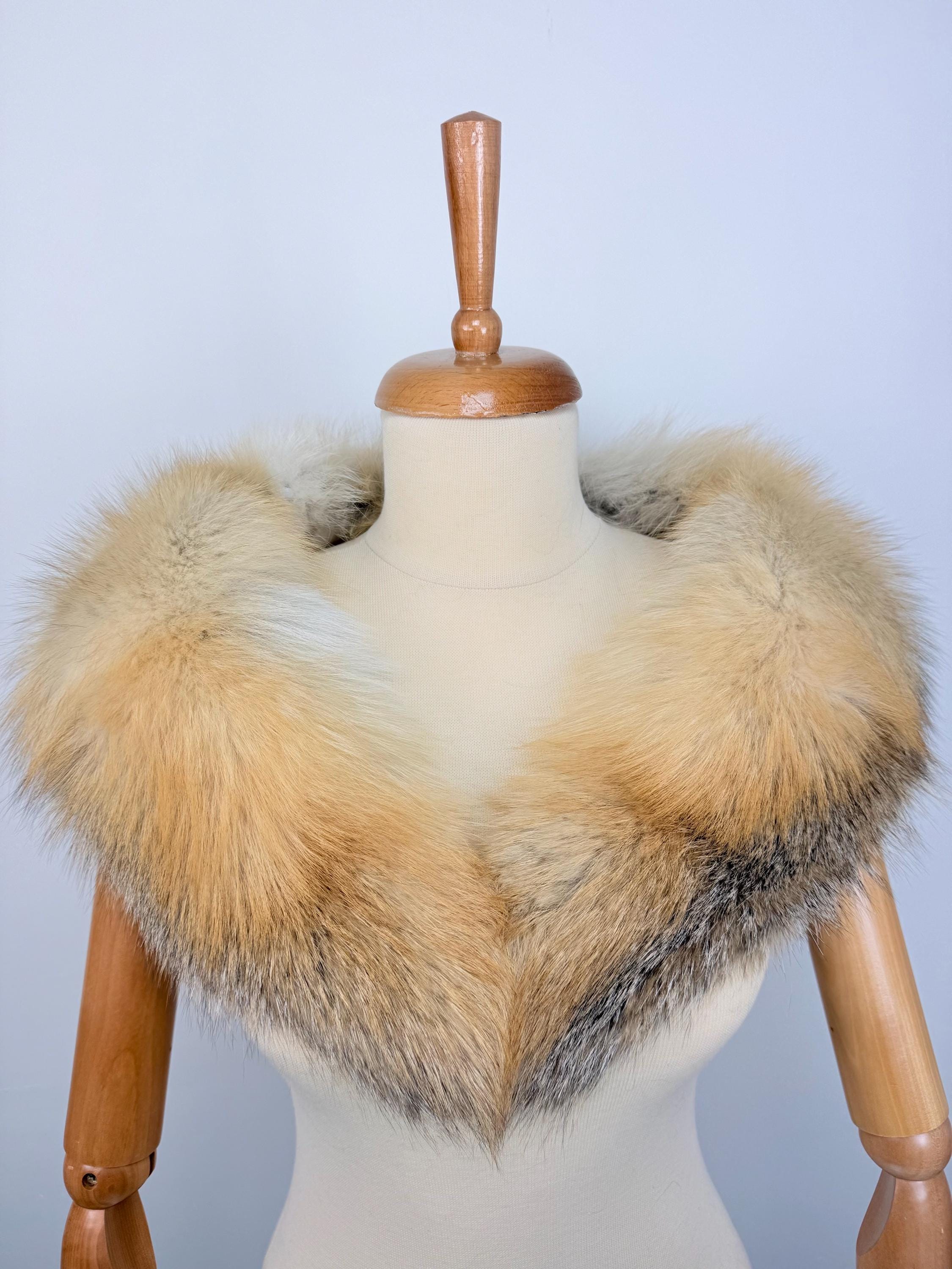 Golden Fox Fur Collar: Luxury Fur stole