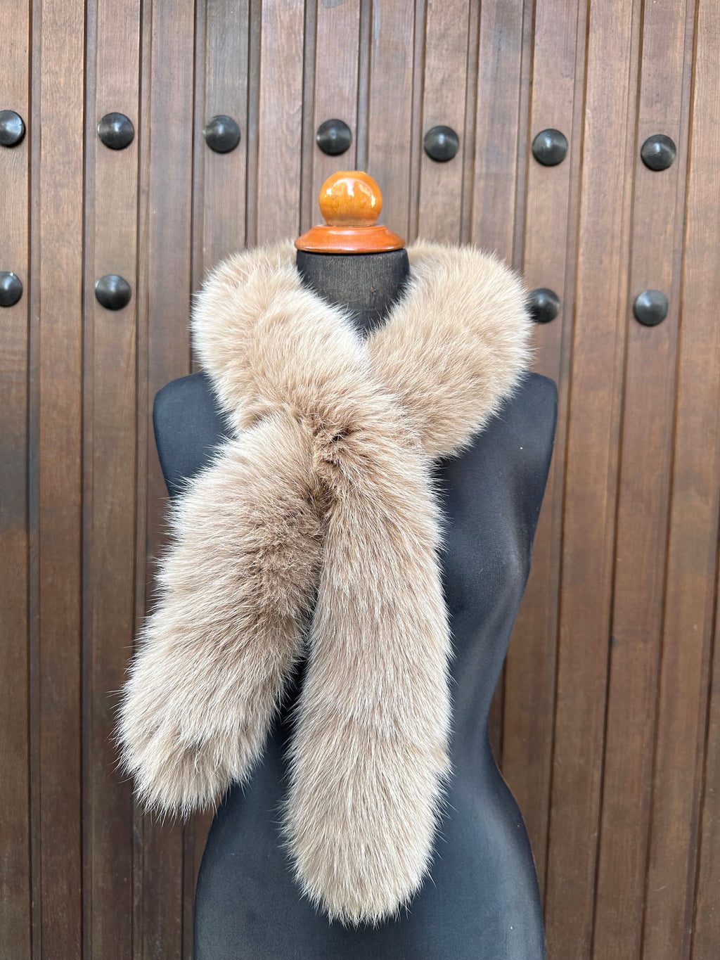 Luxury Beige Fox Fur Scarf: Warm Winter Fur Neck Wrap