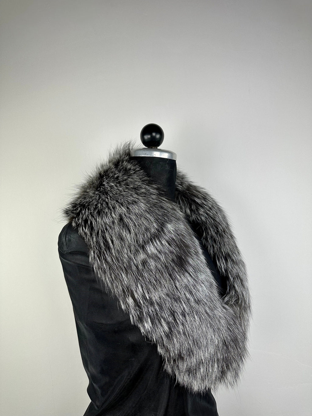 Silver Fox Fur Collar: Genuine Fur Stole