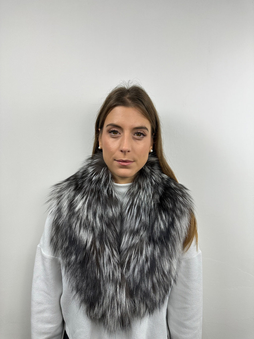 Handmade Silver Fox Fur Collar: Cozy Stole, Satin Lined