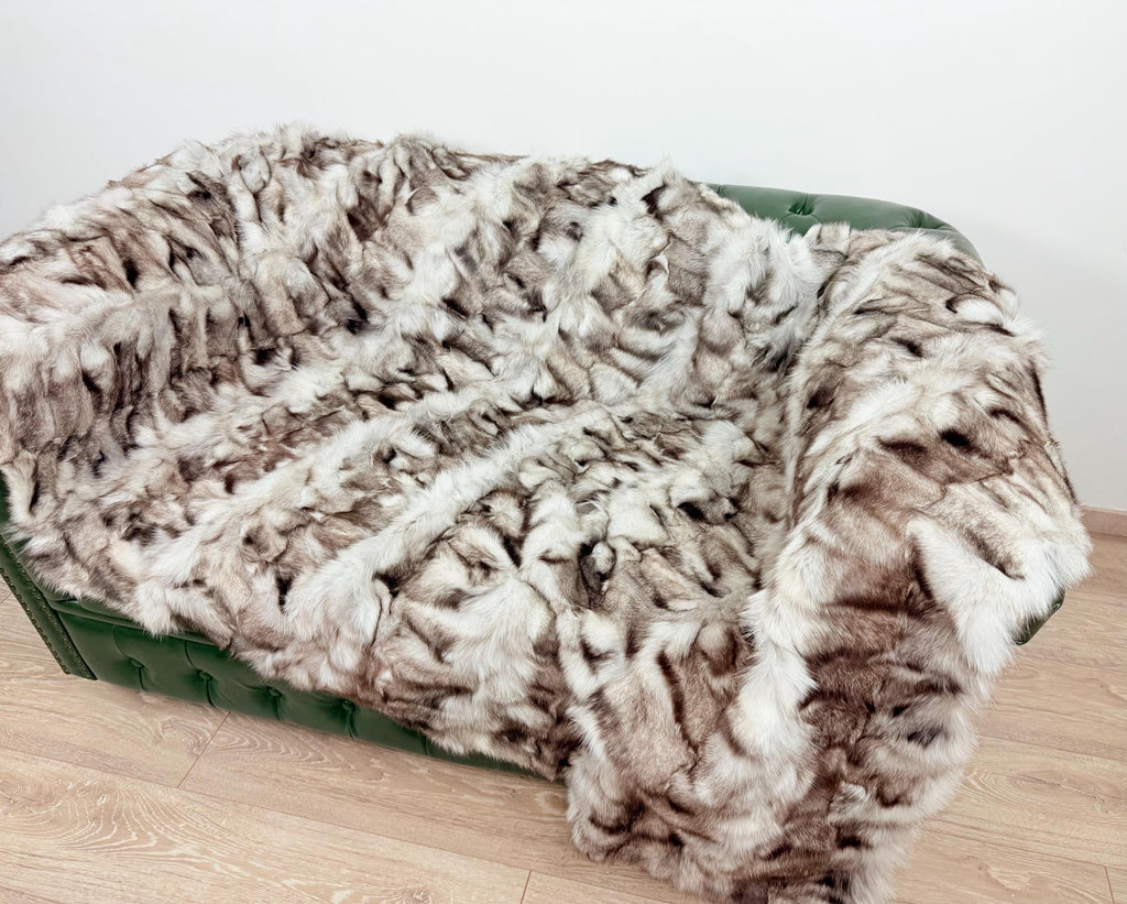 Luxury Frost Fox Fur Blanket: Handmade Fur Throw, Elegant Home Decor