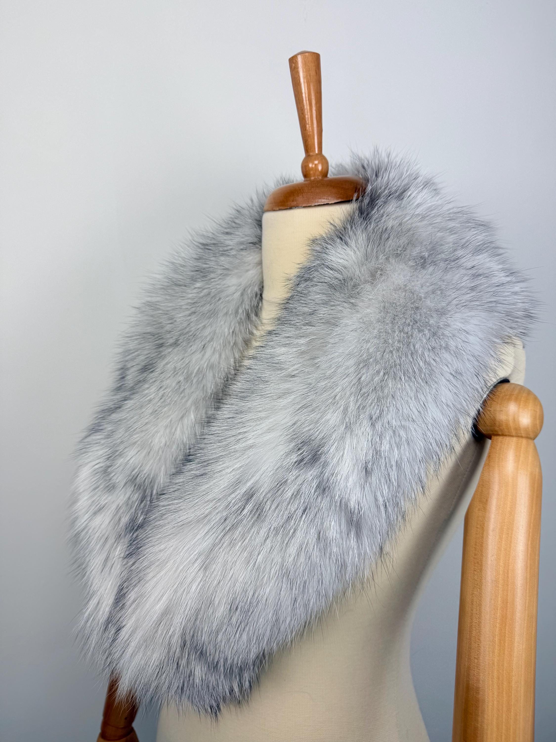 Luxury Platinum Fox Fur Collar – Real Fur, Handmade in Greece, Elegant Neck Accessory