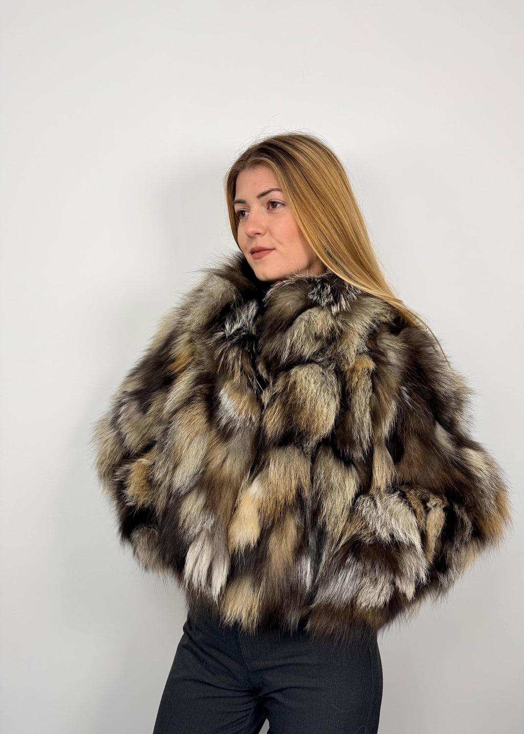 Genuine Cross Fox Fur Cropped Jacket: Luxury Fur Winter Coat
