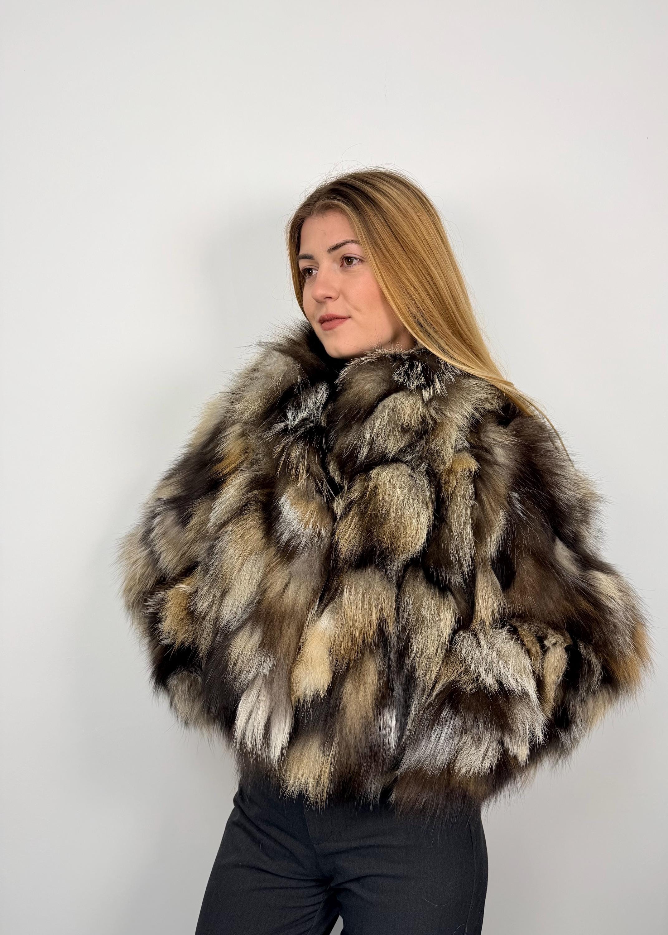 Genuine Cross Fox Fur Cropped Jacket: Luxury Fur Winter Coat