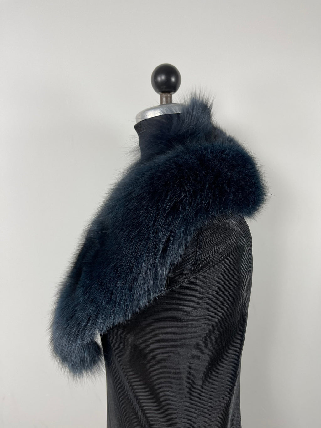 Genuine Fox Fur Collar: Blue Black Luxury Stole