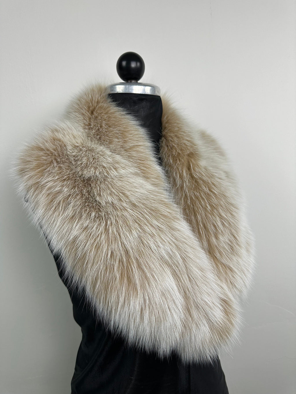 Luxury Snow Top Fox Fur Collar – Real Fur, Handmade in Greece, Elegant Neck Accessory