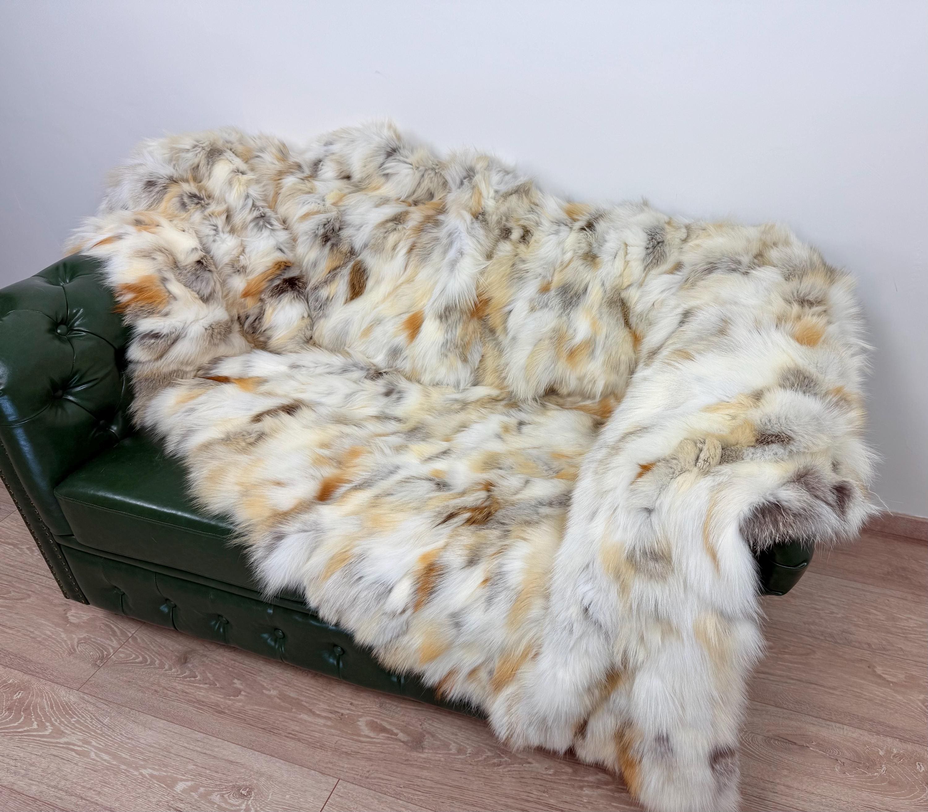 Luxury Fur Blanket: Real Fur Fox Golden Island Throw