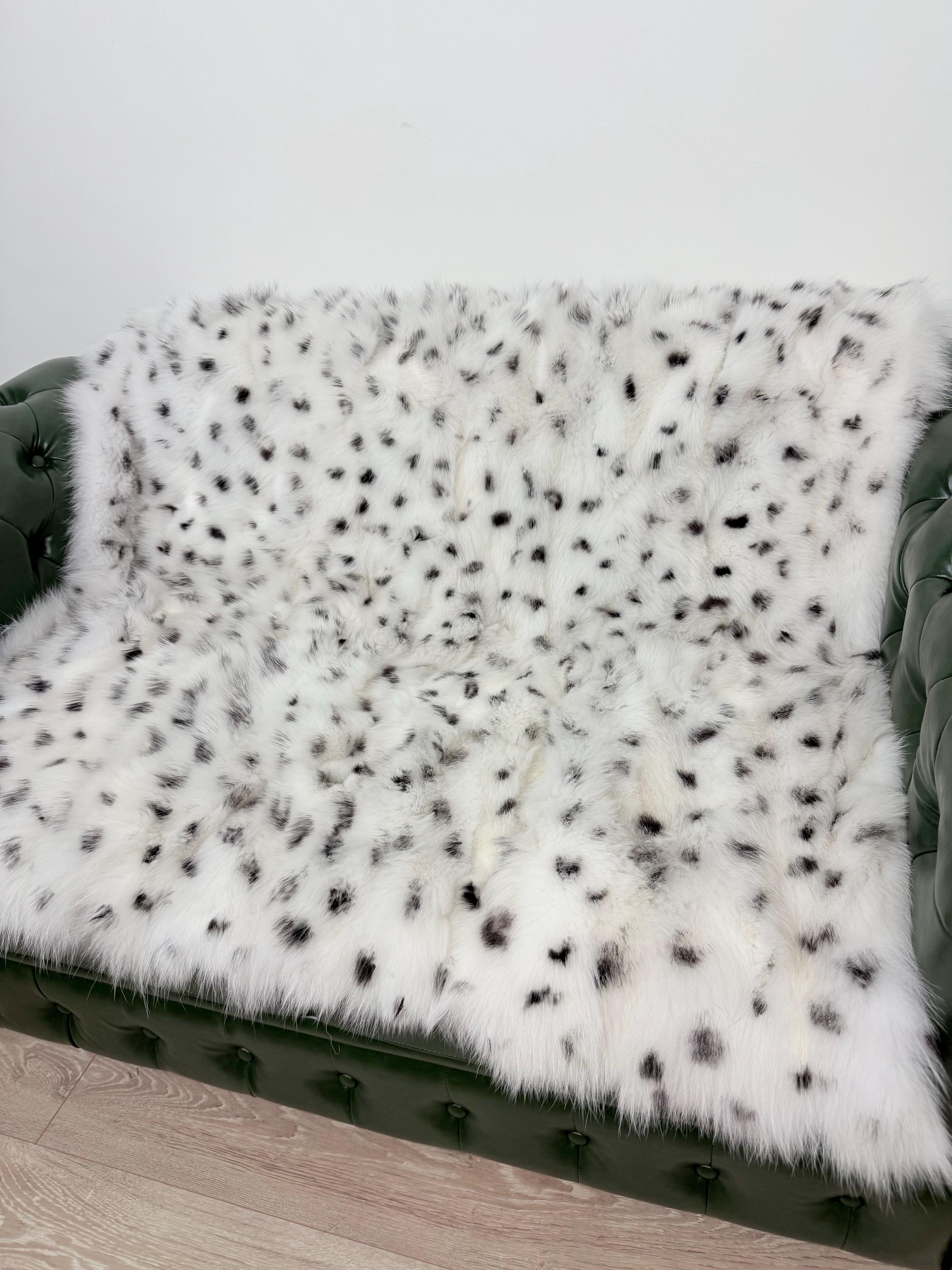 Luxury White Spotted Fox Fur Throw: Handmade Real Fur Blanket