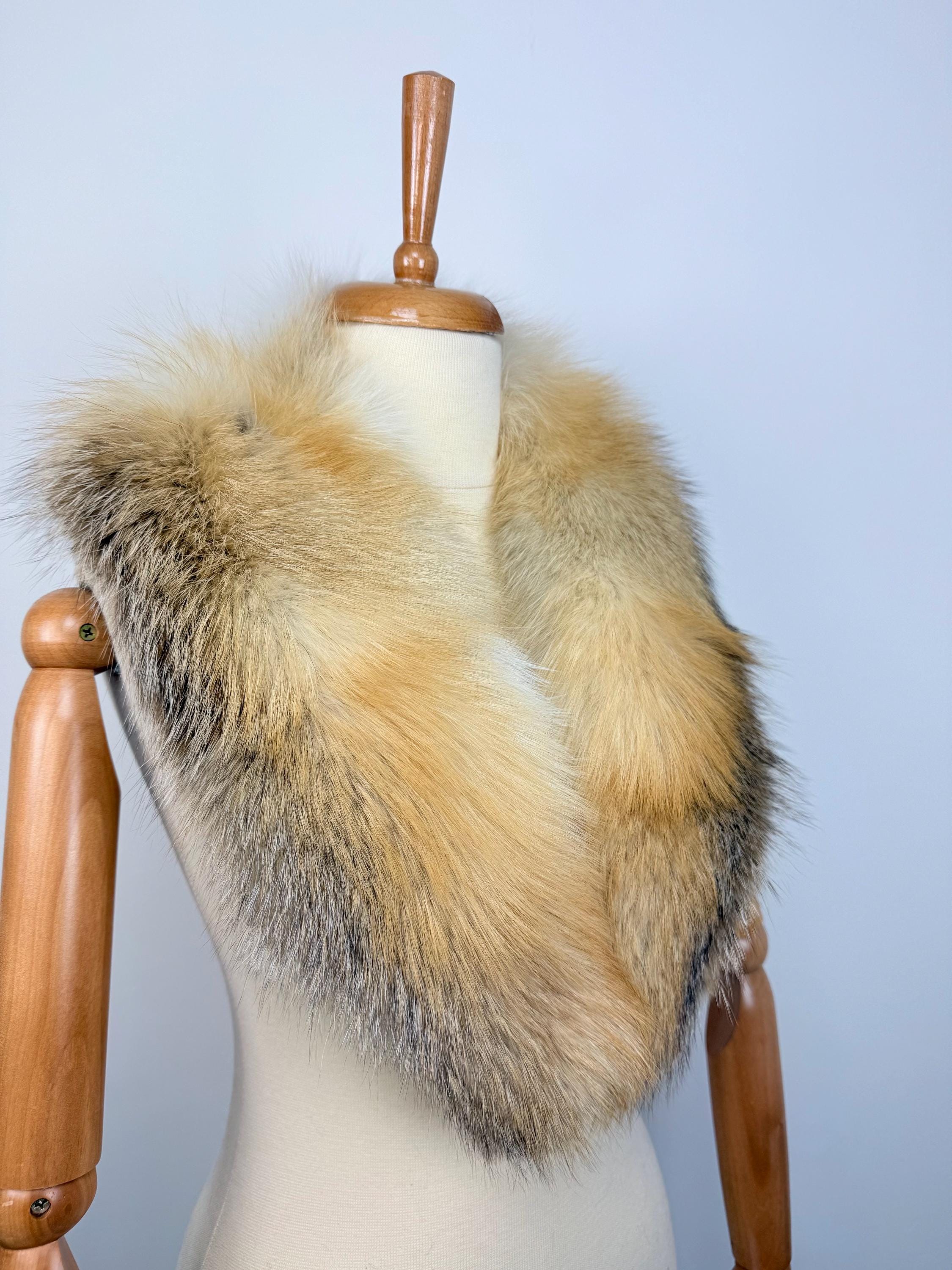 Golden Fox Fur Collar: Luxury Fur stole