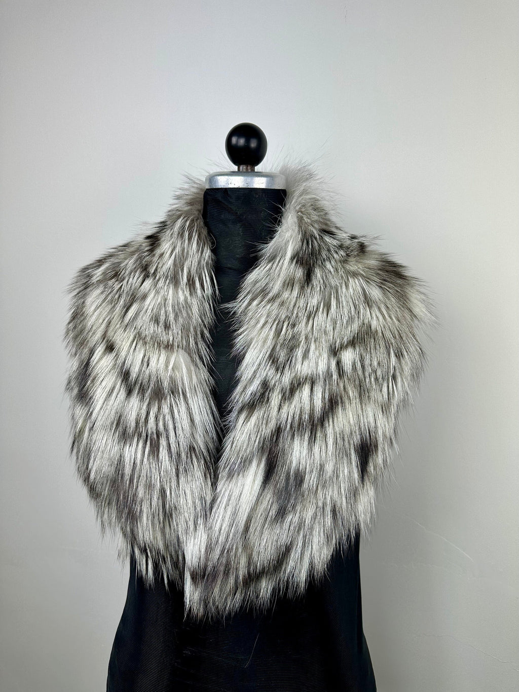 Handmade Silver Fox Fur Collar: Genuine Fur Stole