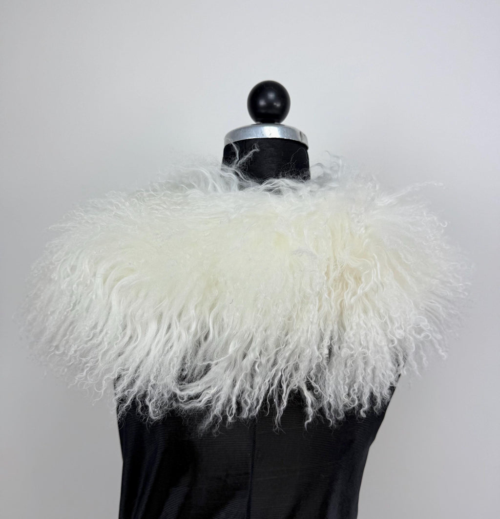 White Mongolian Sheepskin Fur Collar: Luxury Bridal Fur Stole