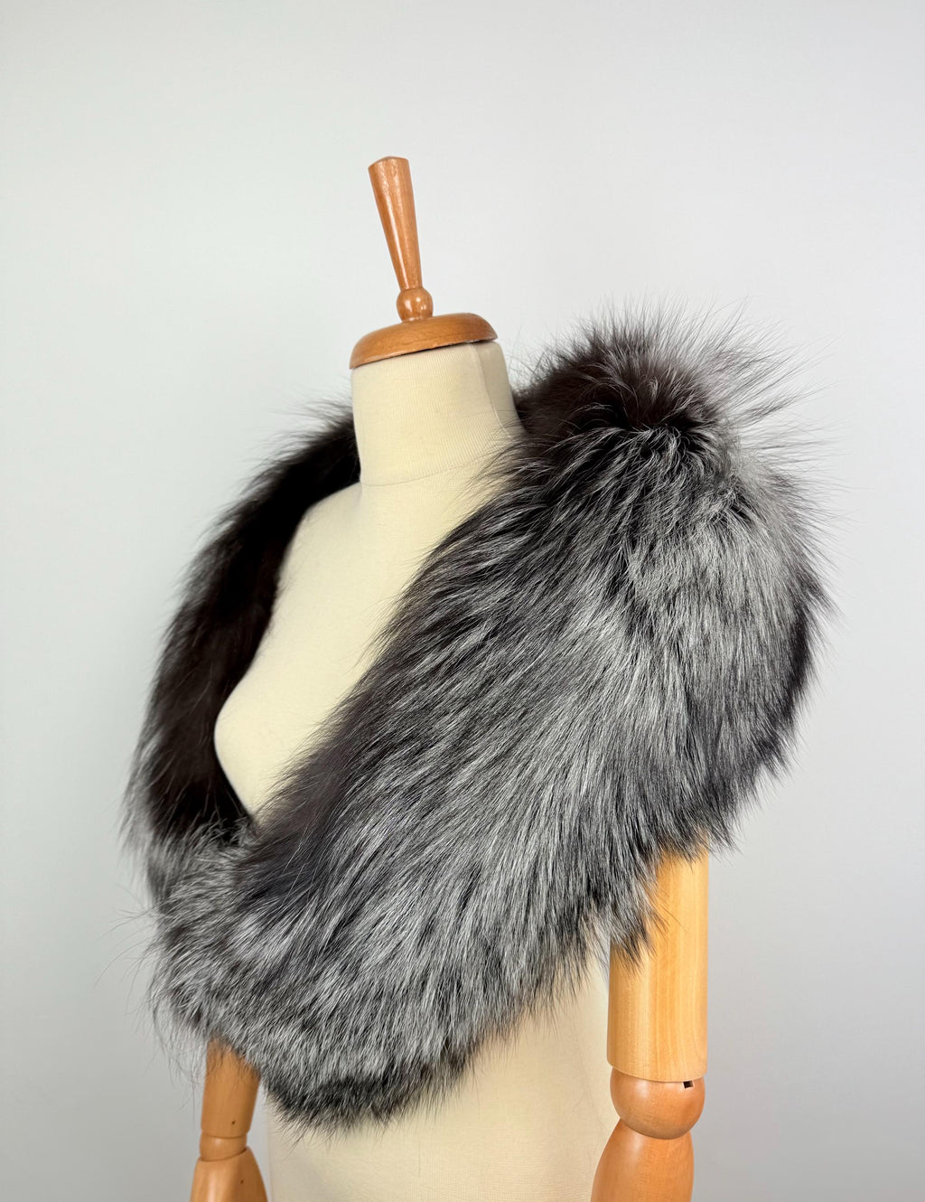 Silver Fox Fur Stole Collar - Luxury Extra Long Fur Scarf