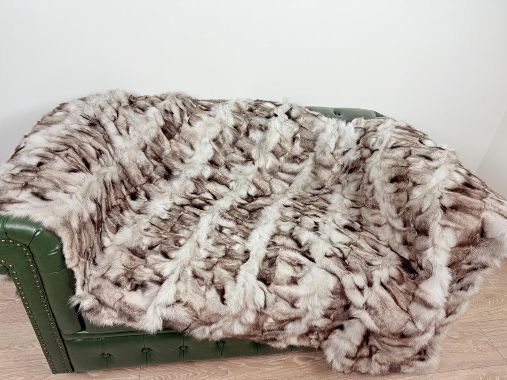Luxury Frost Fox Fur Blanket: Handmade Fur Throw, Elegant Home Decor