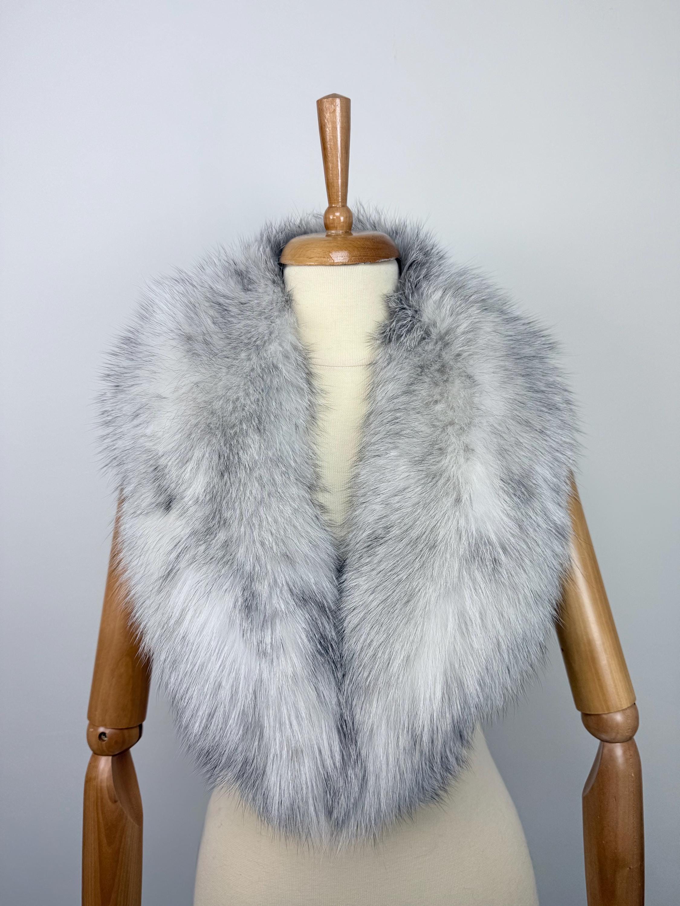 Luxury Platinum Fox Fur Collar – Real Fur, Handmade in Greece, Elegant Neck Accessory