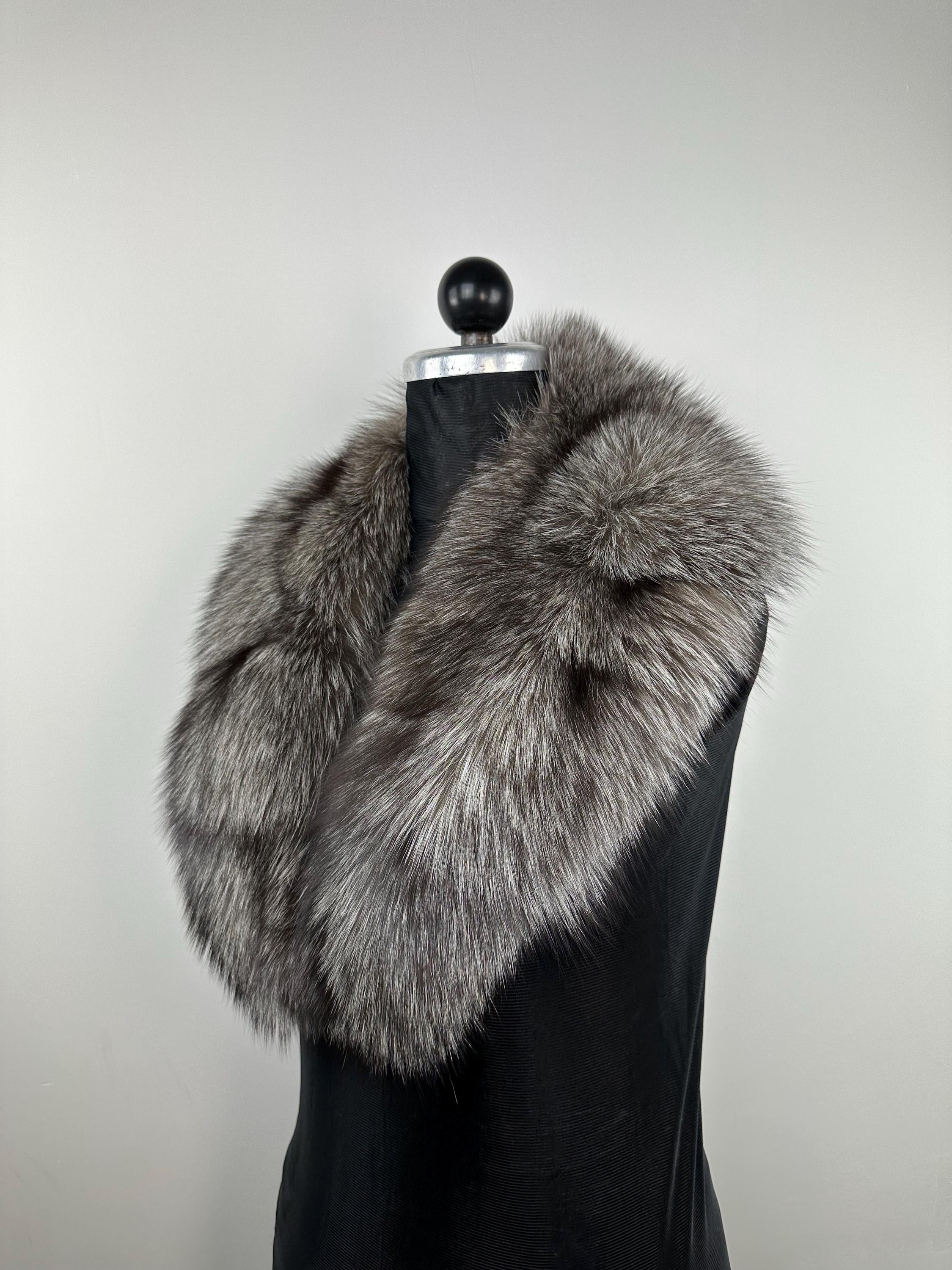 Genuine Frost Fox Fur Collar: Handmade Luxury Stole