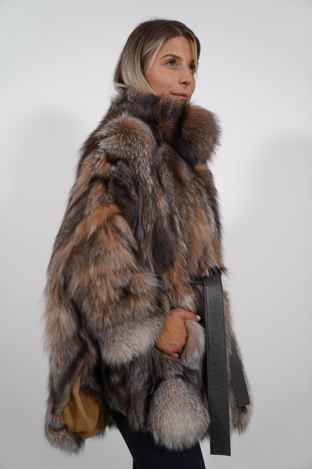 Luxury Crystal Fox Fur Cape: Real Fur Jacket Poncho with Belt