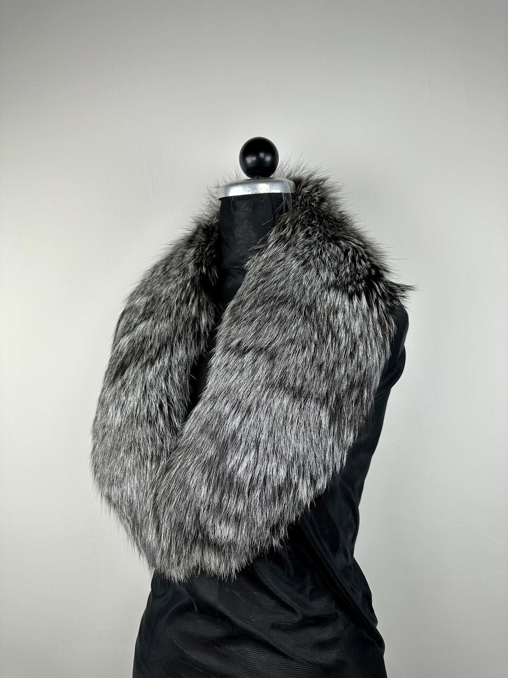Silver Fox Fur Collar: Genuine Fur Stole